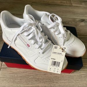 Reebok Classic Leather size 7